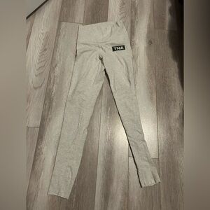 TNA (ARITZIA) hi-rise leggings